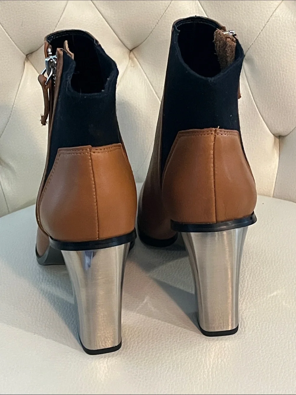 Aldo Tan Leather Ankle Booties with Silver Block Heel Size 8 EYE CATCHING LUXURY